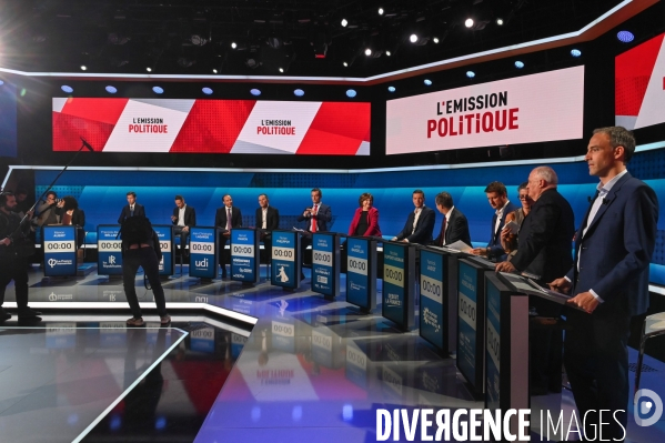 Sur le plateau de L Emission politique. Elections européennes.