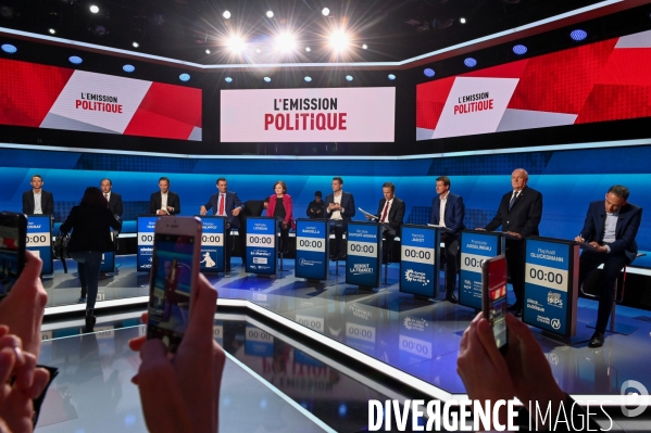 Sur le plateau de L Emission politique. Elections européennes.