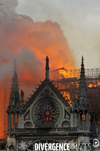 Incendie de la cathédrale Notre-Dame de Paris