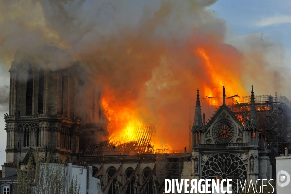 Incendie de la cathédrale Notre-Dame de Paris