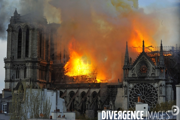 Incendie de la cathédrale Notre-Dame de Paris