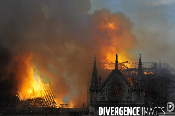 Incendie de la cathédrale Notre-Dame de Paris