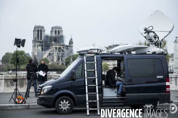 Notre-Dame de Paris, le jour d après l incendie.