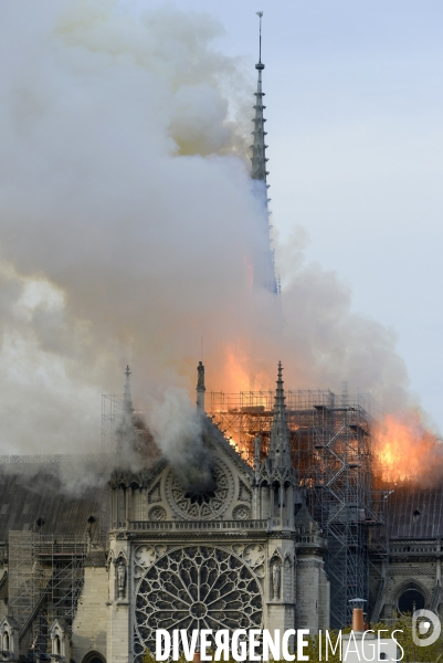 Incendie de la cathédrale Notre-Dame de Paris