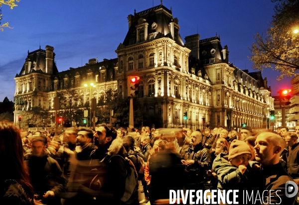 La cathédrale Notre-Dame de Paris en feu