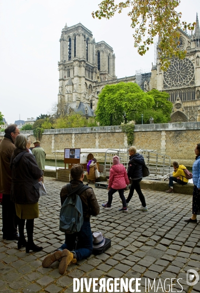 Incendie de la cathédrale Notre-Dame de Paris.Le jour d  aprés