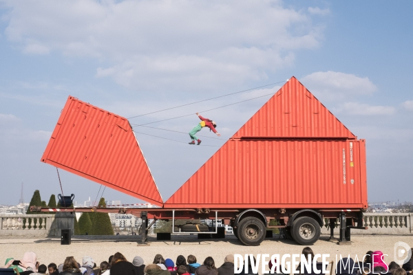 ORIGAMI de Satchie Noro et Silvain Ohl