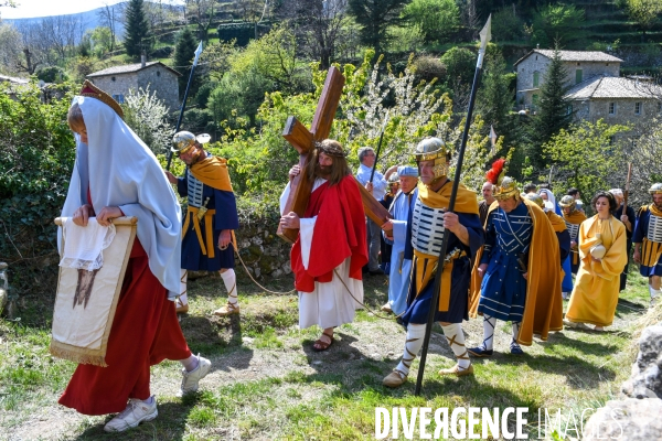 Chemin de croix à Burzet