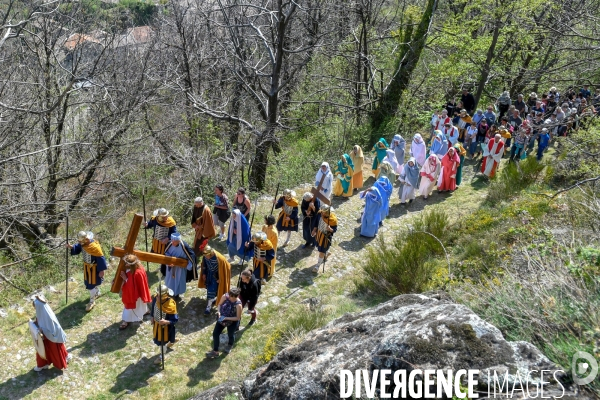 Chemin de croix à Burzet