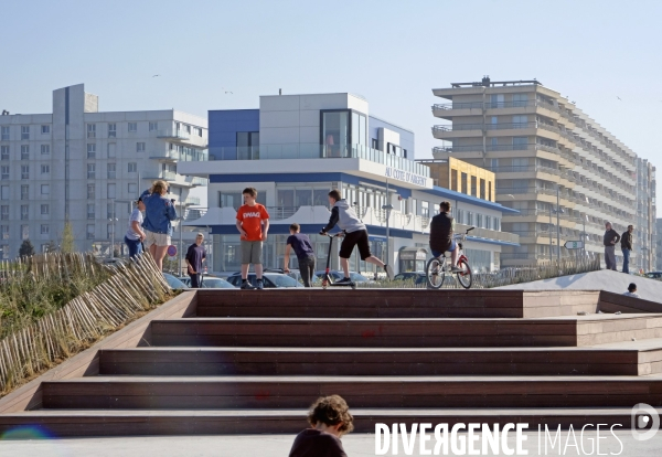 Et Calais devient une station balnéaire ! Amenagement du front de mer.Série 1
