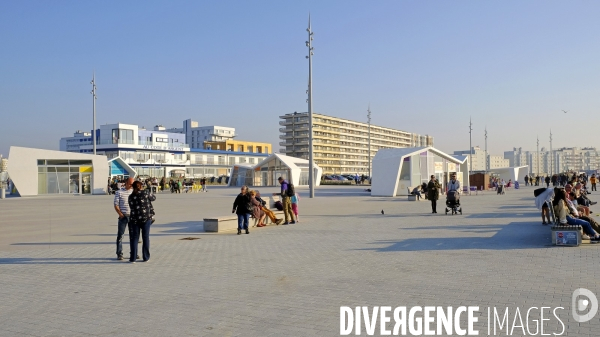 Et Calais devient une station balnéaire ! Amenagement du front de mer.Série 1