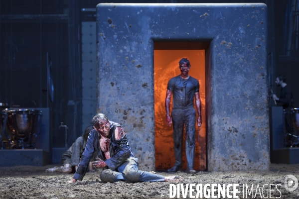 Electre Oreste - Euripide - Ivo van Hove - Comedie-Francaise-Salle Richelieu