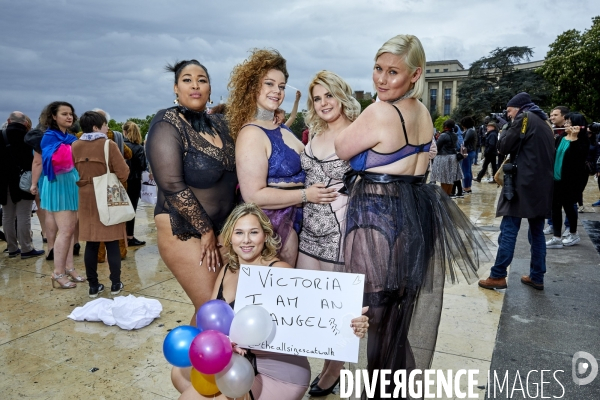 Defile Mode Grandes Tailles au Parvis du Trocadero