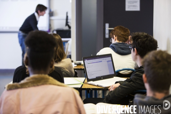 Le numérique dans les écoles, collèges et lycées.