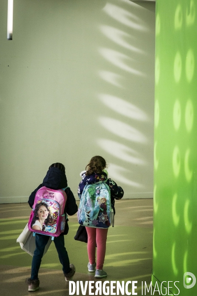 Illustration dans les écoles, collèges et lycées de Paris et d Île-de-France.