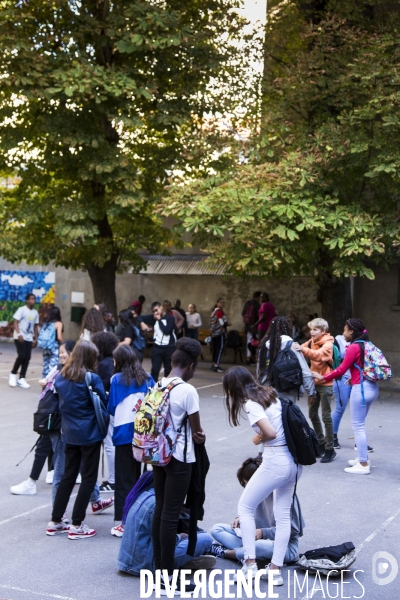 Illustration dans les écoles, collèges et lycées de Paris et d Île-de-France.