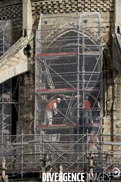 Les travaux sur la cathédrale Notre-Dame de Paris après l incendie