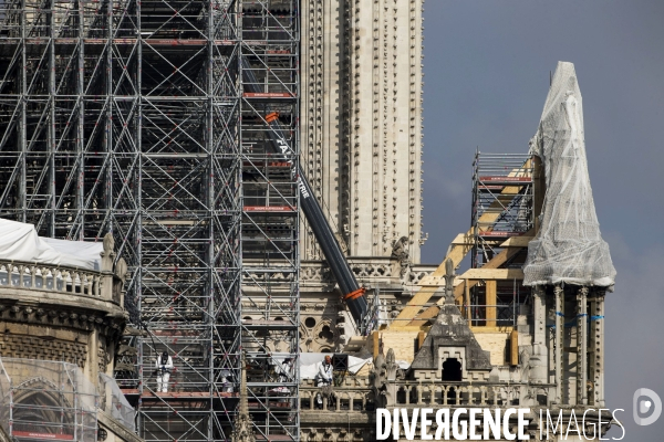 Les travaux sur la cathédrale Notre-Dame de Paris après l incendie