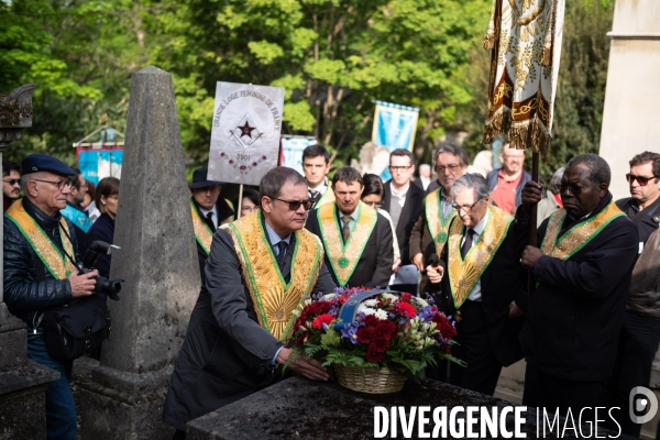 Rassemblement des franc-maçons au cimetière du Père Lachaise