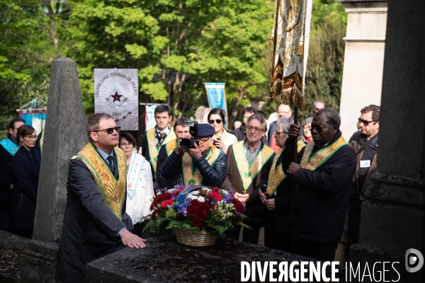 Rassemblement des franc-maçons au cimetière du Père Lachaise