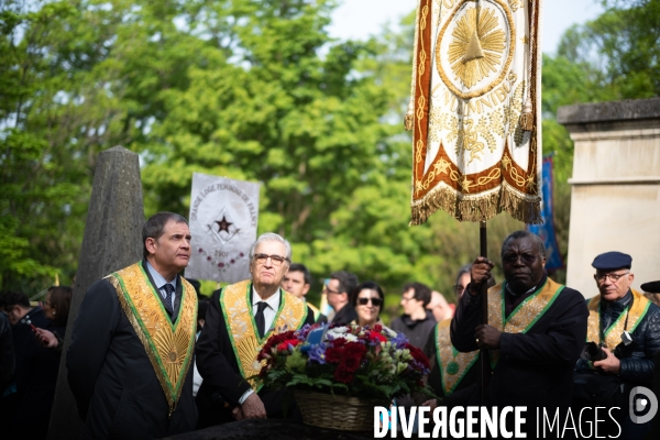 Rassemblement des franc-maçons au cimetière du Père Lachaise