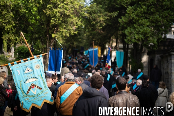 Rassemblement des franc-maçons au cimetière du Père Lachaise