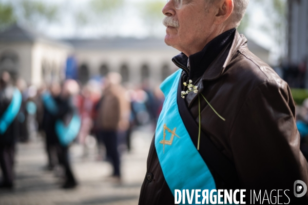 Rassemblement des franc-maçons au cimetière du Père Lachaise