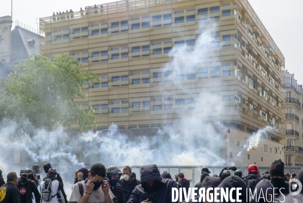 Défilé du 1er mai à Paris