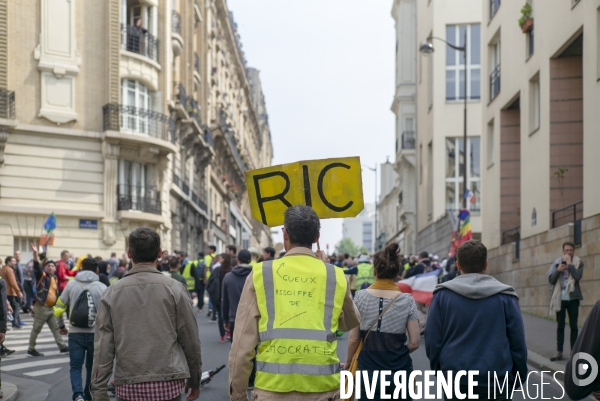 Défilé du 1er mai à Paris