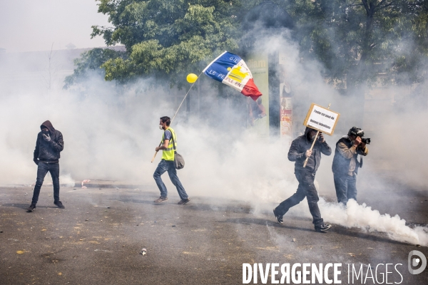 Manifestation des gilets jaunes a l occasion du defile du 1er mai, a paris.