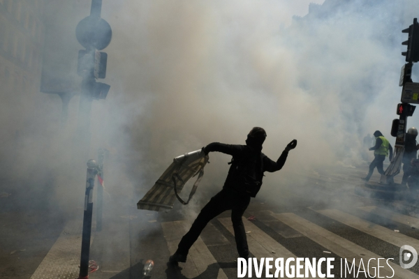 Premier Mai 2019 Black Bloc Paris.