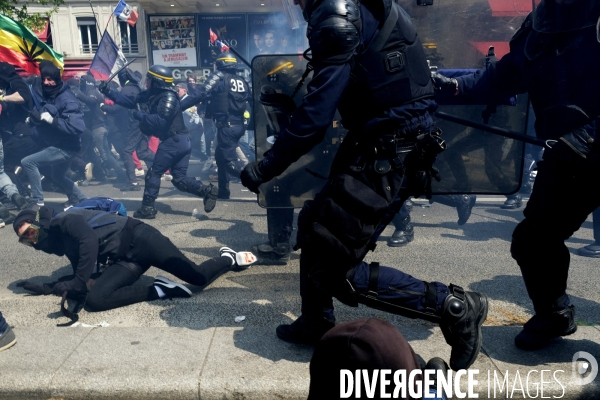 Premier Mai 2019 Black Bloc Paris.