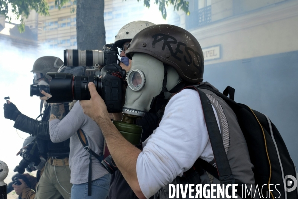 La Couverture Médiatique des Gilets Jaunes à Paris. The Media Coverage of the Yellow Vests Revolt in Paris.