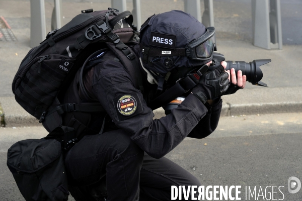 La Couverture Médiatique des Gilets jaunes à Paris. TheÊMedia CoverageÊof theÊYellow Vests Revolt in Paris.