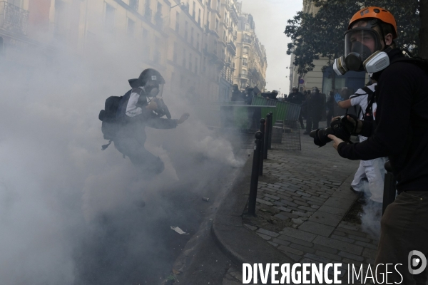 La Couverture Médiatique des Gilets jaunes à Paris. TheÊMedia CoverageÊof theÊYellow Vests Revolt in Paris.