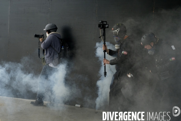 La Couverture Médiatique des Gilets jaunes à Paris. TheÊMedia CoverageÊof theÊYellow Vests Revolt in Paris.