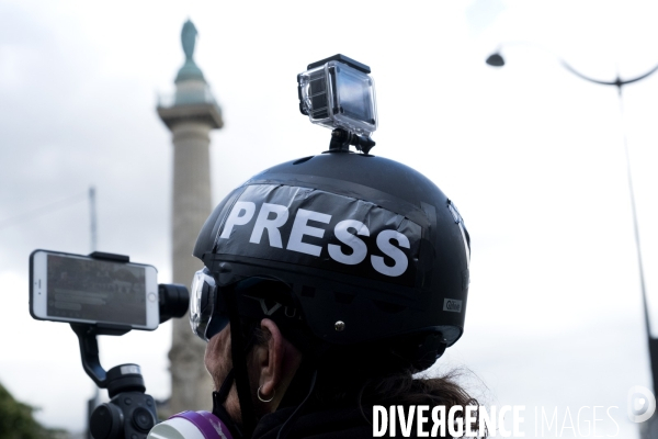 La Couverture Médiatique des Gilets jaunes à Paris. TheÊMedia CoverageÊof theÊYellow Vests Revolt in Paris.