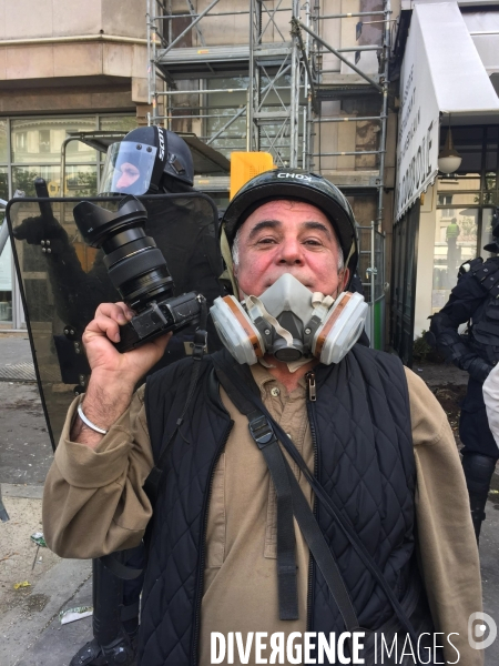 La Couverture Médiatique des Gilets jaunes à Paris. TheÊMedia CoverageÊof theÊYellow Vests Revolt in Paris.