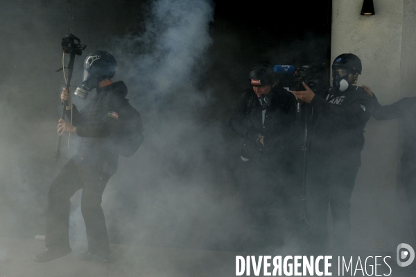 La Couverture Médiatique des Gilets jaunes à Paris. TheÊMedia CoverageÊof theÊYellow Vests Revolt in Paris.