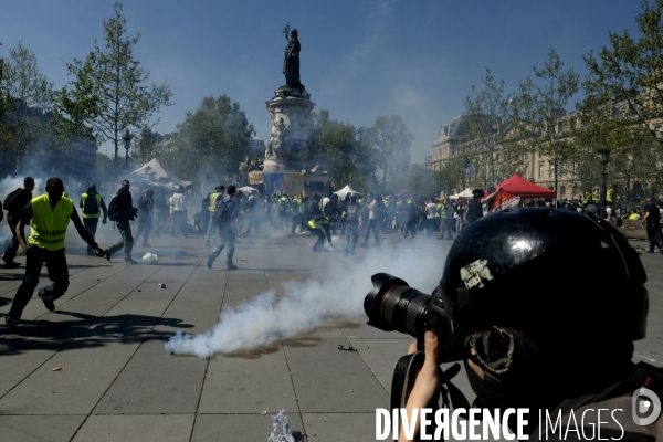 La Couverture Médiatique des Gilets jaunes à Paris. TheÊMedia CoverageÊof theÊYellow Vests Revolt in Paris.