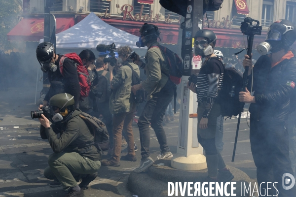 La Couverture Médiatique des Gilets jaunes à Paris. TheÊMedia CoverageÊof theÊYellow Vests Revolt in Paris.