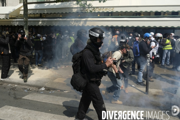 La Couverture Médiatique des Gilets jaunes à Paris. TheÊMedia CoverageÊof theÊYellow Vests Revolt in Paris.