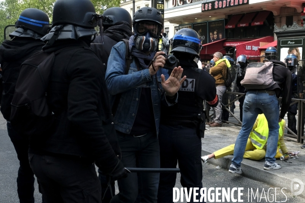 La Couverture Médiatique des Gilets jaunes à Paris. TheÊMedia CoverageÊof theÊYellow Vests Revolt in Paris.