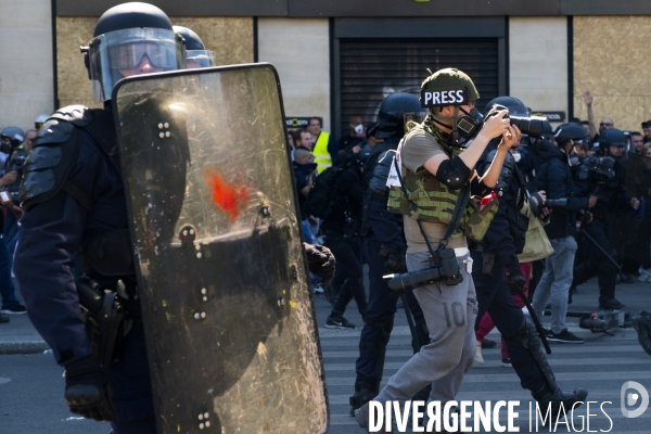 La Couverture Médiatique des Gilets jaunes à Paris. The Media Coverage of the Yellow Vests Revolt in Paris.