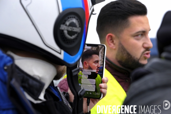 La Couverture Médiatique des Gilets jaunes à Paris. TheÊMedia CoverageÊof theÊYellow Vests Revolt in Paris.