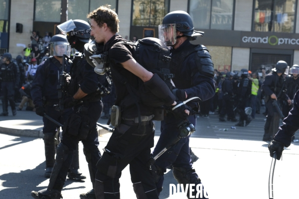 La Couverture Médiatique des Gilets jaunes à Paris. TheÊMedia CoverageÊof theÊYellow Vests Revolt in Paris.