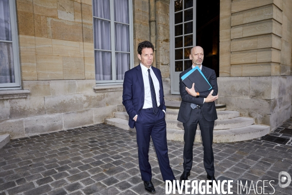 Matignon, Edouard Philippe et partenaires sociaux pour mesures Macron, suite gilets jaunes