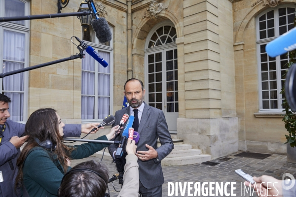 Matignon, Edouard Philippe et partenaires sociaux pour mesures Macron, suite gilets jaunes