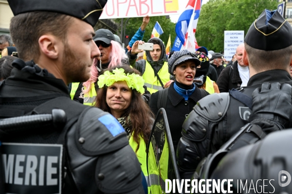 Manifestation des gilets jaunes. Acte 25.