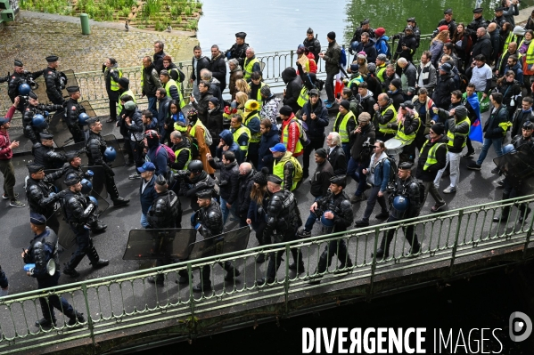 Manifestation des gilets jaunes. Acte 25.